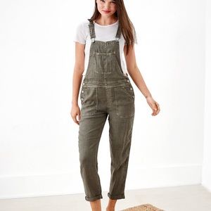 American Eagle AE Green Overalls